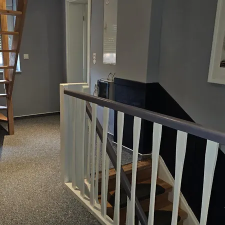 Casa de Férias Monteurwohnung Metternich *